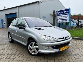 Peugeot 206 1.6-16V Griffe Automaat Leer Airco Clima 5DRS N.A.P