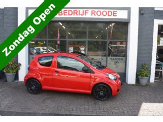 Toyota Aygo 1.0-12V Aspiration Red AIRCO,TOP STAAT!