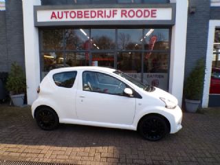 Toyota Aygo 1.0-12V Cool AIRCO,LED! ""ZONDAG 5 MEI GEOPEND""
