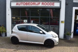Toyota Aygo 1.0-12V 5-Drs Cool AIRCO,TOP STAAT,NIEUWE APK !!! ""ZONDAG 5 MEI GEOPEND""