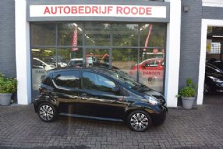 Toyota Aygo 1.0-12V Black Edition 5-Drs AIRCO!!! ""ZONDAG 5 MEI GEOPEND""
