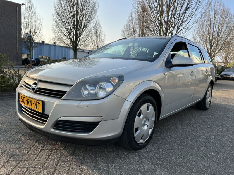 Opel Astra occasion - Carshop Eindhoven B.V.
