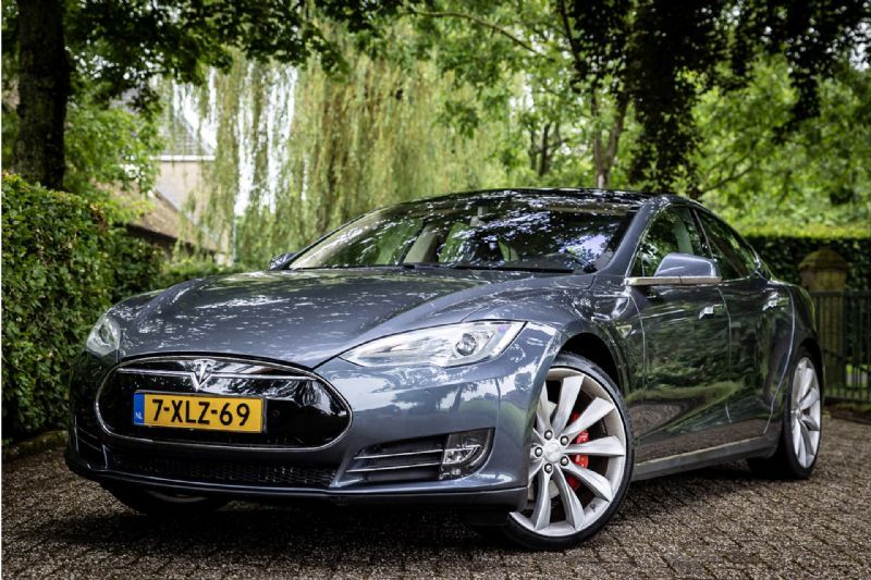 Tesla Model S occasion - Bouman Auto's Genderen B.V.